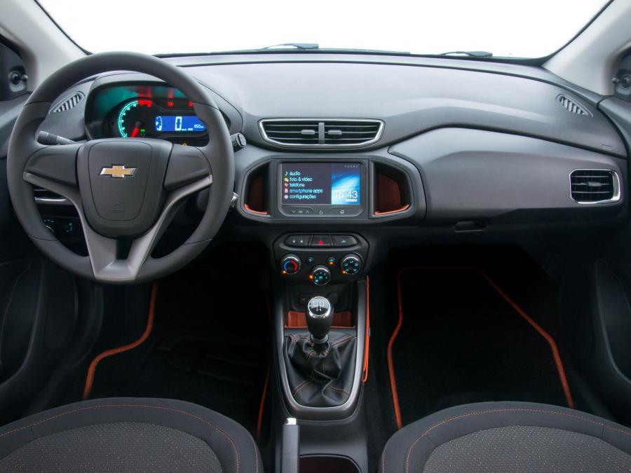  Chevrolet Onix Lollapalooza 2014 года  (фото 18 из 27)